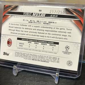 【YUNUS MUSAH】◆250枚限定 Blue Refractor◆ 2023-24 TOPPS UEFA CLUB COMPETITIONS SOCCER AC MILANの画像2