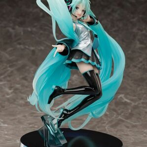 初音ミク・クロニクル 1/7スケールフィギュア