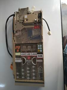 コインメック 富士電機FLV431A　自動販売機