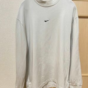 nike メンズハイネックカットソー　Tシャツ　トレーナー