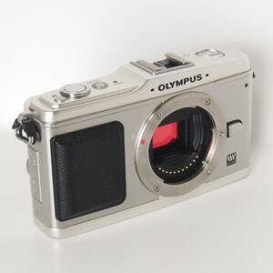 OLYMPUS オリンパス P1 カメラ本体のみ ジャンク品