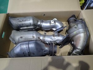 レガシィ　TA-BP5　触媒/ショクバイ　２台分　刻印Ｙ9　EJ20X　コア用　ロジウム/パラジウム　棚落ち無し　24050109