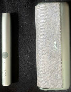 美品 IQOS アイコス イルマプライム ILUMA PRIME　ジェイドグリーン　電子タバコ ホルダー + チャージャー セット + 充電用USBケーブル