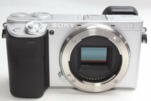 ★極美品★ショット数極少 SONY ソニー α6400 パワーズームレンズキット シルバー Wi-Fi＆自撮り★新品SDカード付き_画像5