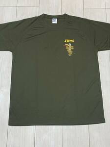 沖縄　米軍放出品　未使用　JWTC Tシャツ　LARGE OKINAWA MARINES USMC サバゲー　ミリタリー 半袖(19-35)