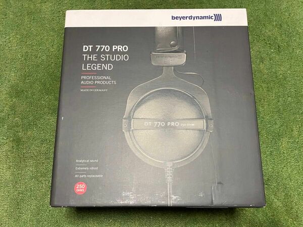 beyerdynamic DT770 PRO 250オーム ヘッドホン セミオープン型スタジオヘッドホン、250Ω