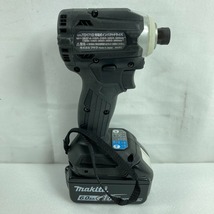 ＊＊ MAKITA マキタ 18V 充電式インパクトドライバ (バッテリ2個・充電器・ケース付) TD171DRGX ブラック 目立った傷や汚れなし_画像3