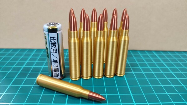 5.56x45mm NATO 弾風 ダミーカート 12個セット【送料無料 /トレイおまけ付】(検) 5.56 M4 M16 AUG FAMAS H&K G36 等の撮影にいかが