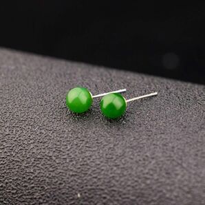 和田玉　ピアス　翡翠　アクセサリー　約6mm 丸玉