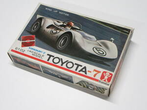 ZM-02 旧バンダイTOYOTA-7 1/40 トヨタ-7 ゼンマイ駆動 レーシングカー プラモデル 昭和レトロ【匿名発送】