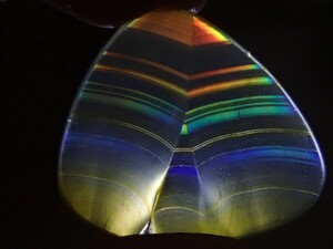 ☆超稀な虹光☆イリスアゲート　鉱物標本　原石　