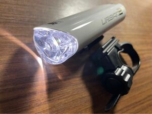 美品 1700カンデラ Cateye 乾電池ヘッドライト URBAN2: HL-EL160