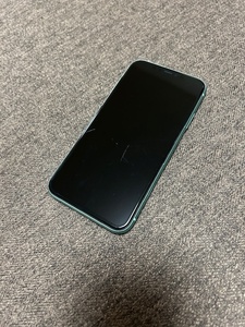 中古品　iPhone11　グリーン　64G　SIMロック無し 初期化済