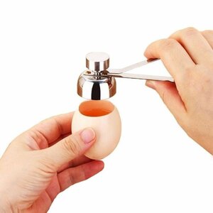 エッグカッター 卵の殻割り 手動卵割り器 操作簡単 ステンレス製 卵割り機 生卵、ゆで卵、様々な卵料理に大活躍 EGGCUT304