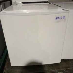 小型冷凍庫　サンコー　40リットル