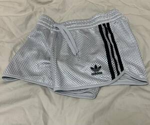 adidas! MESH SHORT! PAKAIAN! ショートパンツ! ショーツ! グレー! メッシュ! SIZE XS! 