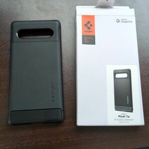 美品　Spigen Pixel7a ケース ストラップ穴付き 米軍MIL規格取得