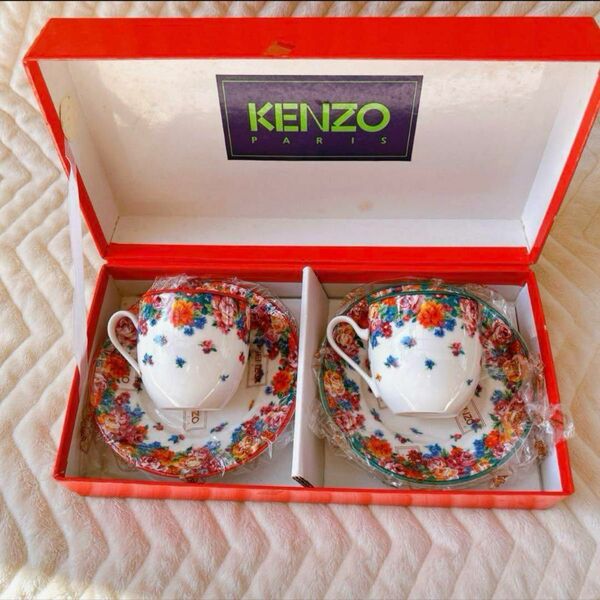 KENZO カップ ソーサー セット 2客 花柄 赤 緑 コーヒー 紅茶 引越し 新生活 鮮やか かわいい レトロ 昭和 高田賢三