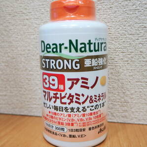 ★新品 ディアナチュラ ストロング ３９種 アミノ マルチビタミン＆ミネラル 栄養機能食品 ３００粒 １００日分 の画像1