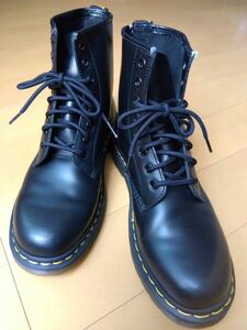 Dr.Martens / ドクターマーチン8ホール/ UK7/ ブラック