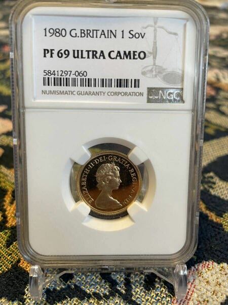 1980 イギリス英国 'ヤングエリザベス' 金貨 NGC PF69 ULTRA CAMEO 1ソブリン アンティークコイン