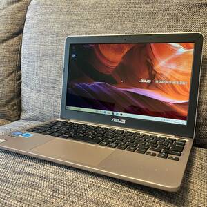 ASUS VivoBook E200HA ゴールド