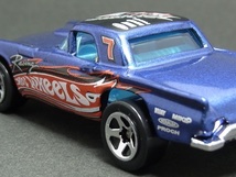 ☆☆☆日曜夜☆未開封新品☆'57 T-BIRD (FORD THUNDERBIRD) (第2世代金型)☆RACE & WIN! ONLINE☆HOT WHEELS_画像2