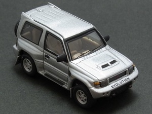 *** Sunday night * loose *MITSUBISHI PAJERO (EVOLUTION)*SILVER MUDGARD*CARARAMA*HONGWELL*1/72