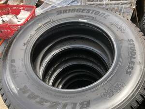 StudlessTires　Bridgestone　BLIZZAK　W979　 195/75R15　109/107L　LT　6本　8山以上　202009製　truck用