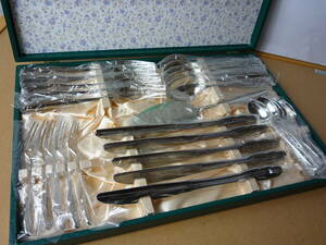  unused beautiful goods cutlery set VERSION 26P