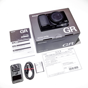 RICOH　GR3x　リコー　シャッター回数390回　2022/12購入