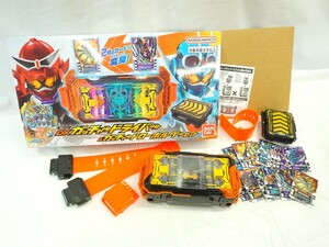 1000円スタート 仮面ライダー ガッチャード 変身ベルト DX ガッチャードライバー＆ガッチャードローホルダーセット トレカ WHO GG30011