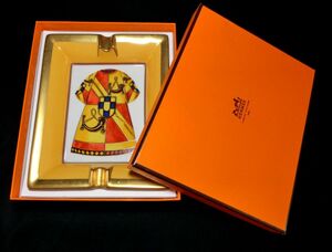 1000円スタート 小物入れ 1点 HERMES エルメス アッシュトレイ アクセサリートレイ 灰皿 民族衣装 ブランド雑貨 箱付 4 CC①412