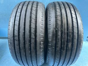 235/50/14 102L LT Yokohama　PROFORCE RY01 中古Tires二本　夏Tires