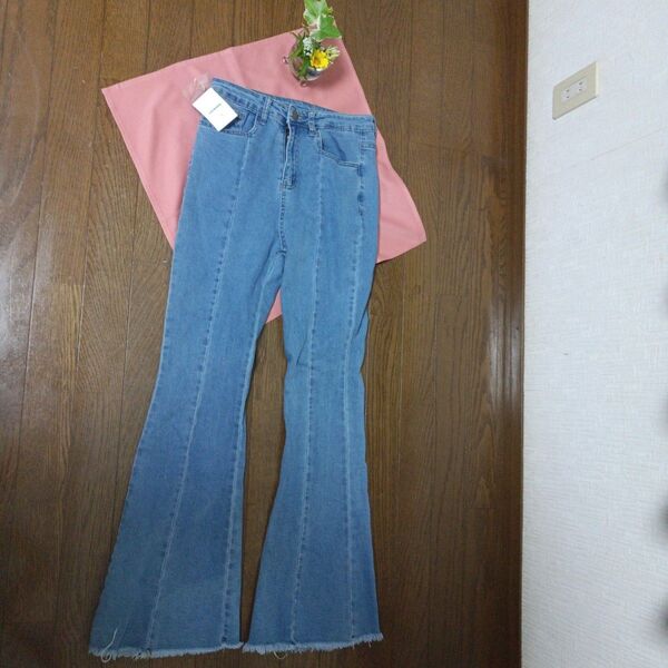 新品☆ストレッチ ブーツカットデニムM☆