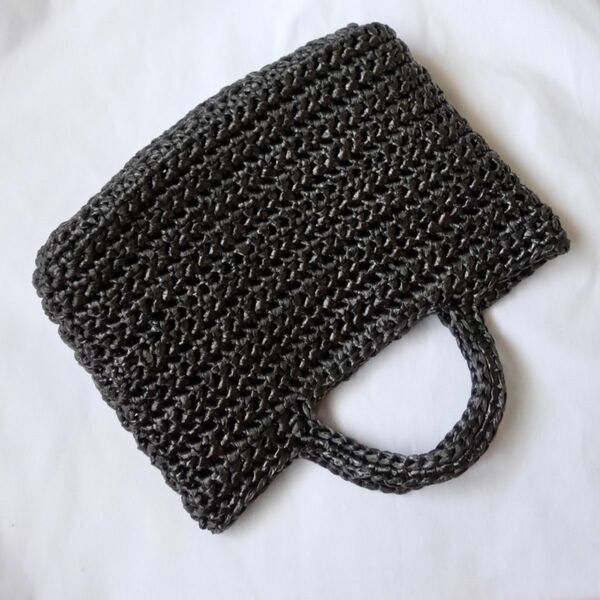手編み　ハンドバッグ　ブラック　黒　ハンドメイド　
