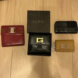 GUCCI 二つ折り 財布 ウォレット 小銭入れ キーケース　フェラガモ　ギャルソン　4点まとめて　ブランド財布　中古