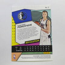 NBA カード KRISTAPS PORZINGIS NO.7 REVOLUTION 2019-20 PANINI クリスタプス・ポルジンギス_画像2