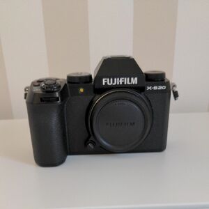 FUJIFILM X-S20 ボディフジフィルム