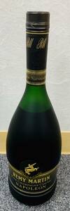 【YYD-4038IR】REMY MARTIN レミーマルタン FINE CHAMPAGNE COGNAC NAPOLEON 未開栓 700ml 40% 中古品 洋酒 ブランデー