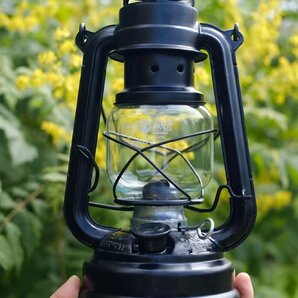 新品 1円 キャンプ用 超高品質 オイルランタン 灯油ランタン 照明 キャンプランタン アウトドア 野外登山 黒の画像3