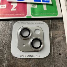 2302366☆ iPhone 13 用/iPhone 13 mini 用 カメラ保護 カメラカバー カメラレンズ 強化ガラス 気泡レス 全面保護 保護フィルム シルバー_画像2