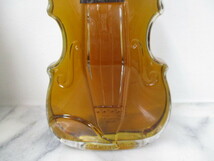 H643　古酒　サントリー ローヤル 楽器ボトル バイオリン型 　特級　700ml 43% SUNTORY　ウィスキー_画像2