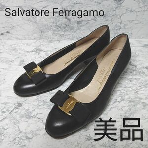 【美品】Salvatore Ferragamo☆ヴァラリボン☆21.5cm☆黒☆