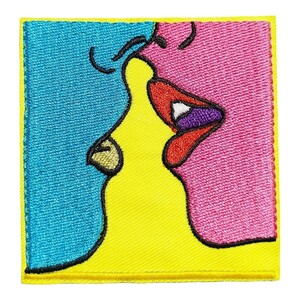 B-66【 アイロンワッペン 】 刺繍ワッペン アップリケ リメイク Kiss キス 恋人 partner アイロンワッペン ワッペン patch パッチ wappen