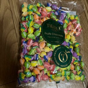 新宿高野　フルーツチョコレート　270g 直入れ　ショッパーなし　ご自宅用