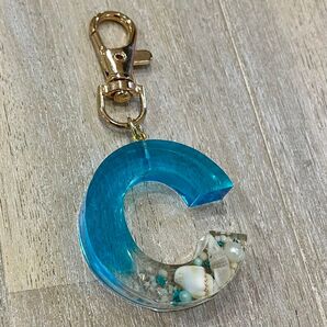 キーホルダー バッグチャーム ハンドメイドチャーム チャーム バックチャーム イニシャルキーホルダー アルファベットチャーム 夏