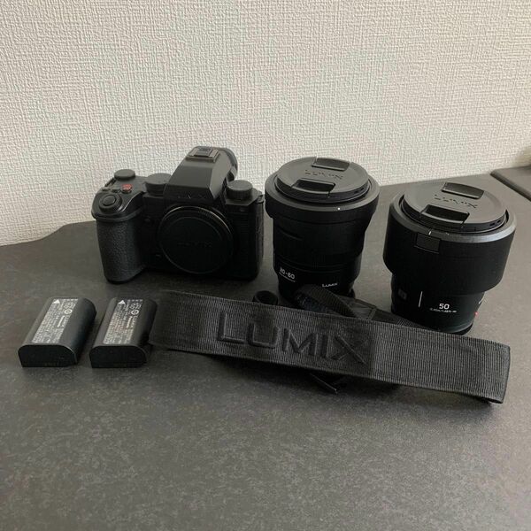 LUMIX S5iix ダブルレンズキット 長期保証付き