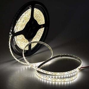 短色 LEDテープライト● 24Ｖ 高輝度 5M 300連 防水IP65 切断可能 白ベース/LED 強力粘着両面テープ 正面発光 SMD 5050 (電球色)