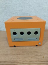 任天堂　Nintendo　GAMECUBE ゲームキューブ本体 オレンジ_画像3